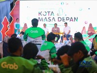 Driver dan UMKM Grab Kumpul, Bangun Kota Masa Depan di Cirebon