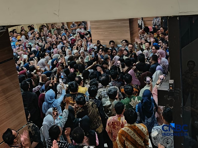Sertijab Menteri Perindustrian baru Muhammad Sarmuji menggantikan Agus Gumiwang Kartasasmita, Jumat (2/10/2026). (CNBC Indonesia/Damiana Cut E)