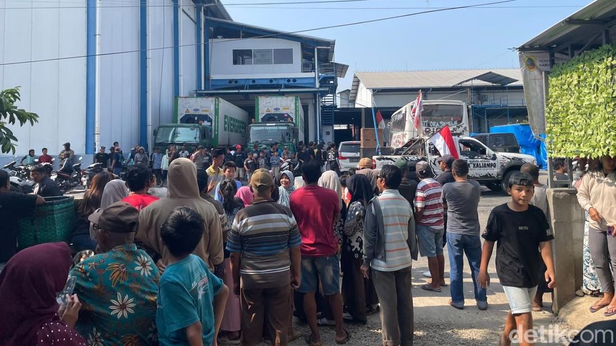 HRD Otaki Penipuan Loker, Pabrik Udang di Pati Digeruduk Warga — NadiKabar.com