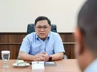 Deputi II Bidang Materi dan Diseminasi Badan Komunikasi (Bakom), Timothy Ivan Triyono. (Istimewa)