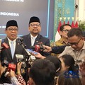 (Kiri-Kanan) Wakil Ketua Dewan Pertimbangan Presiden RI, Hatta Rajasa, Ketua Dewan Pertimbangan Presiden RI, Pratikno dan Sekretaris Dewan Pertimbangan Presiden RI, Muhammad Qodari saat menyampaikan keterangan pers usai dilantik Presiden Prabowo Subi