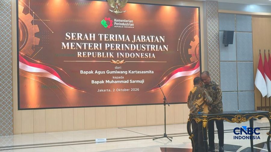 Sertijab Menteri Perindustrian baru Muhammad Sarmuji menggantikan Agus Gumiwang Kartasasmita, Jumat (2/10/2026). (CNBC Indonesia/Damiana Cut E)