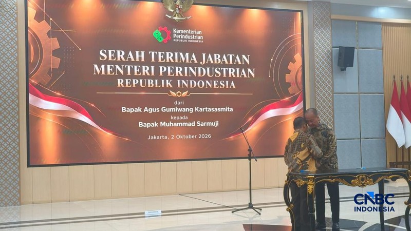 Sertijab Menteri Perindustrian baru Muhammad Sarmuji menggantikan Agus Gumiwang Kartasasmita, Jumat (2/10/2026). (CNBC Indonesia/Damiana Cut E)