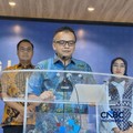 Direktur Strategi dan Kebijakan Infrastruktur Digital Komdigi Denny Setiawan saat konferensi pers di Kantor Komdigi, Sabtu (3/10/2026). (CNBC Indonesia/Intan Rakhmayanti Dewi)