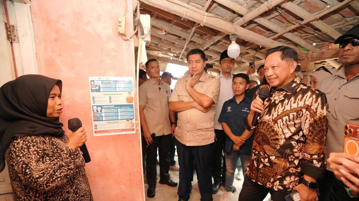 Top! Mendagri Tito Cek Langsung Pelaksanaan Program BSPS di Purwakarta