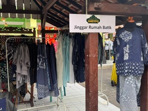 Kisah Perajin Batik Lokal Kantongi Omzet Ratusan Juta