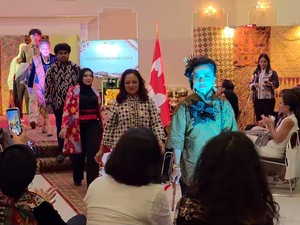 The Indonesian Embassy in Ottawas Batik Catwalk Drew Admiration
