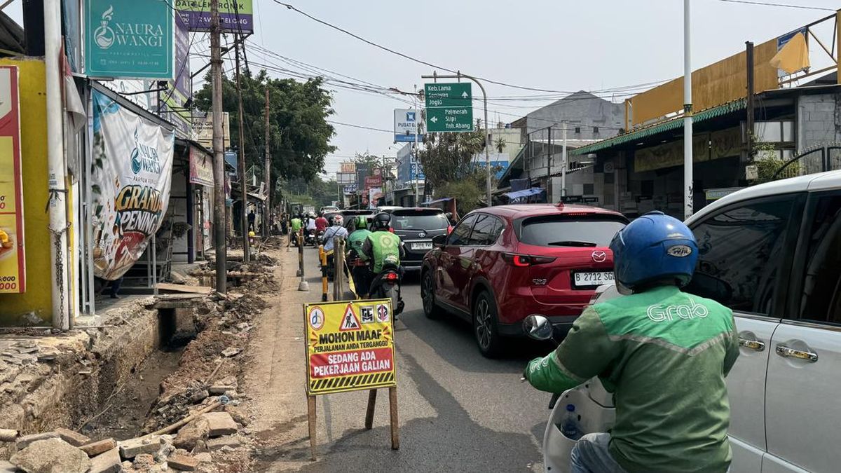 Ilustrasi berita Nasional: Ada Galian Proyek Trotoar di Rawa Belong Jakbar, Warga Harap Cepat Tuntas