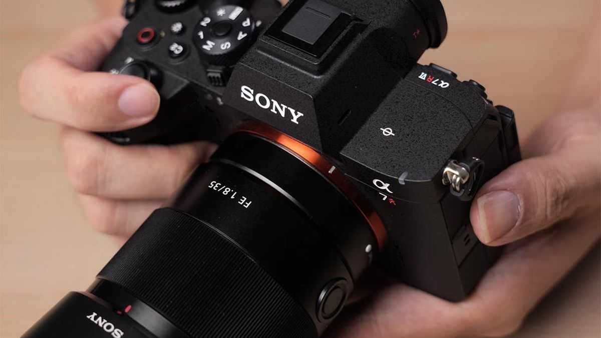 Review Sony A7R VI, Resolusi 66,8 MP Kini Bisa Jepret 30 FPS — NadiKabar.com