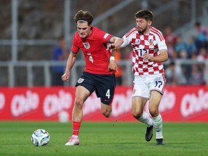 Habis Declan Rice Terbitlah Alex Scott