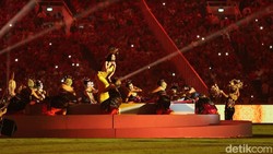 Anggun C Sasmi Nangis Nyanyikan Tanah Airku di GBK, Liriknya Kena Banget