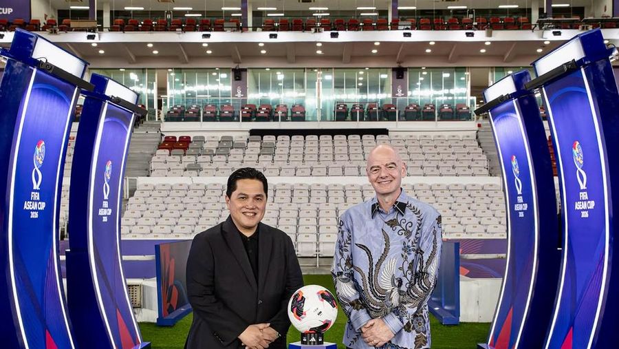 Erick Thohir menyambut Gianni Infantino yang akan menghadiri laga final FIFA ASEAN Cup 2026. (Dok. PSSI)
