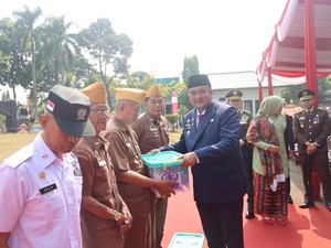 Kolaborasi Pemkab Bogor dan TNI: Bangun Jalan hingga TPA Galuga