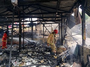 Diduga Korsleting, Rumah Warga Parakan Temanggung Ludes Terbakar