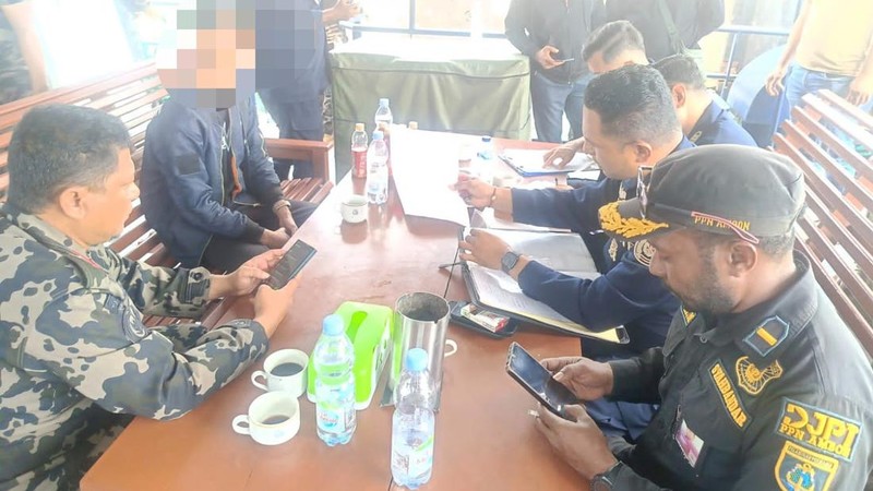 Kementerian Kelautan dan Perikanan (KKP) menangguhkan layanan operasional KM Maulana 23 setelah dugaan tindak kekerasan terhadap awak kapal perikanan (AKP) viral di media sosial.