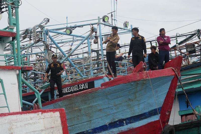 Kementerian Kelautan dan Perikanan (KKP) menangguhkan layanan operasional KM Maulana 23 setelah dugaan tindak kekerasan terhadap awak kapal perikanan (AKP) viral di media sosial. (Dok. Humas Kementerian Kelautan dan Perikanan)