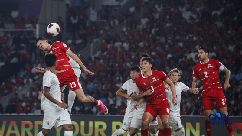 Laga Timnas Indonesia melawan Timnas Thailand pada babak Final dalam FIFA ASEAN CUP 2026 di Stadion Utama Gelora Bung Karno (SUGBK), Senayan, Jakarta, Senin (5/10/2026). (CNBC Indonesia/Faisal Rahman)