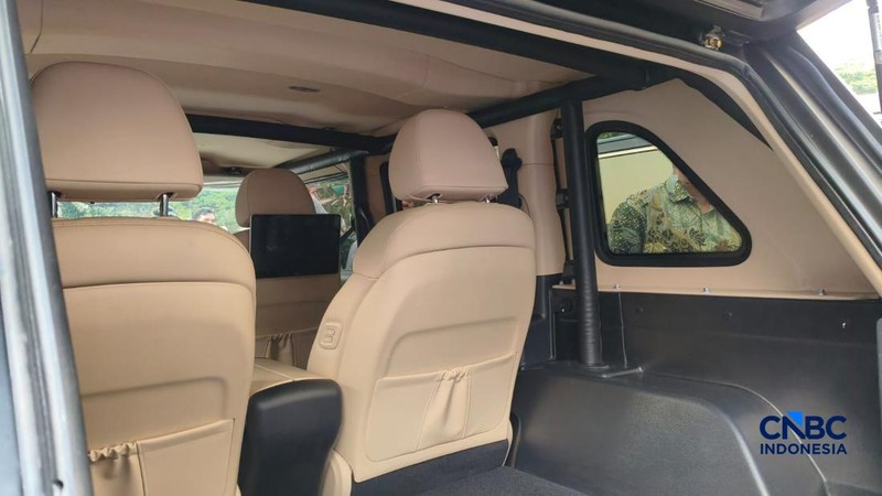 Mobil Maung MV3 Garuda Limousine terparkir di Istana Negara, Jakarta, Senin (5/10/2026).