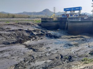 Bendungan Sengguruh Malang Dikuras, Pengerukan Sedimen Ditarget 10 Hari