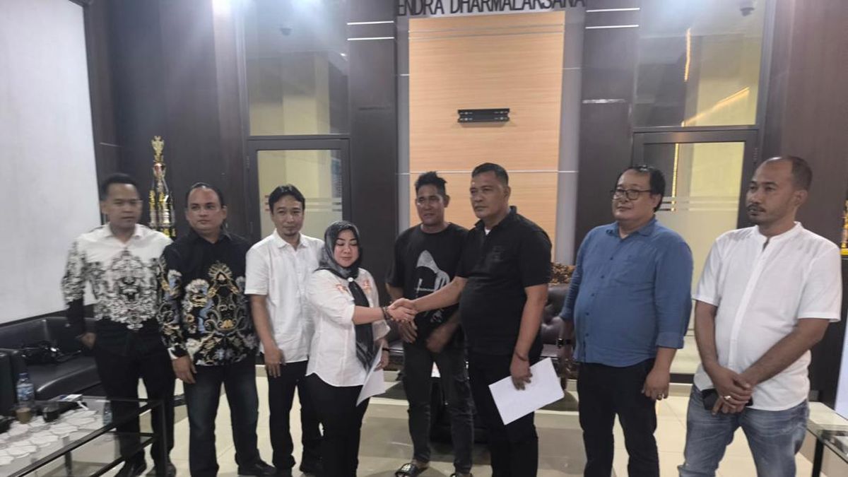 Viral Kades Pandeglang Marahi Biduan Protes Disawer di Muka, Polisi Mediasi — NadiKabar.com