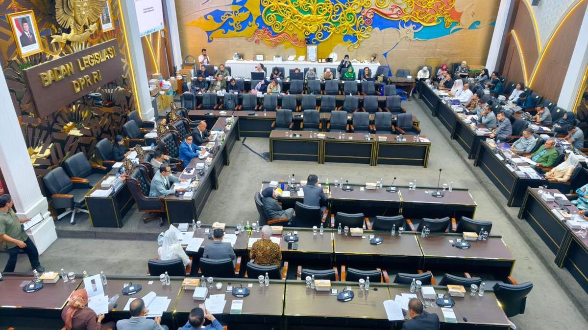 Baleg DPR Rapat dengan Pemerintah Bahas Royalti-Lisensi di RUU Hak Cipta — NadiKabar.com