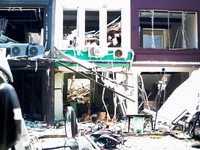 Dampak ledakan gas di RM Nasi Tempong Sri Dewi Pakuwon City, Surabaya, Selasa (6/10/2026). (Dok. Detikcom/Fadli Muhammad Yusuf Aprinanta)