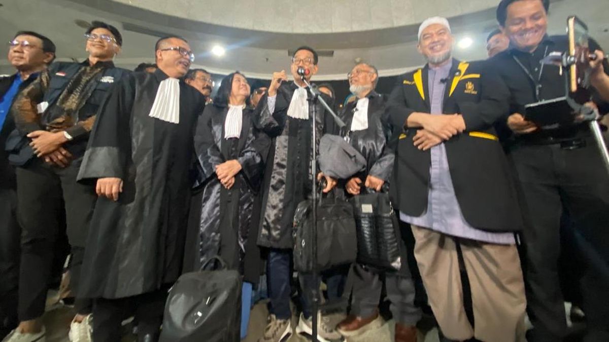 Ilustrasi berita Nasional: Denny Indrayana Dkk Segera Audiensi ke DPR Bahas Putusan MK Terkait Gibran