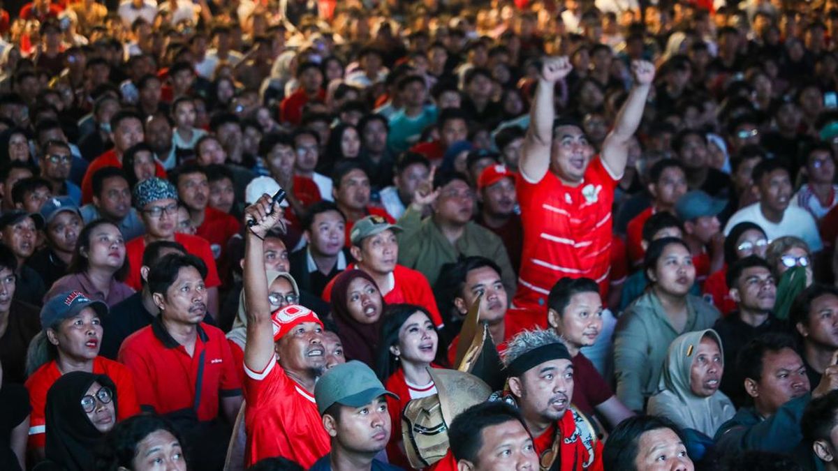 Indonesia Juara FIFA ASEAN, Euforia Warga Pecah di Kantor Gubernur Jateng — NadiKabar.com