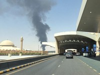 Serangan di dekat bandara internasional King Khalid Riyadh, Arab Saudi, September lalu (REUTERS/Stringer)