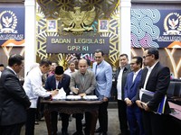 Ketua Panja RUU SDI sekaligus Wakil Ketua Baleg DPR RI, Sturman Panjaitan dalam Rapat Kerja Baleg DPR RI dengan pemerintah, di ruang rapat Baleg DPR RI, Senayan, Jakarta, Senin (5/10/2026). (Dok. DPR RI)