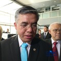 Menteri Ketenagakerjaan (Menaker) Yassierli saat ditemui di kompleks parlemen, Jakarta, Selasa (6/10/2026). (CNBC Indonesia/Martyasari Rizky)