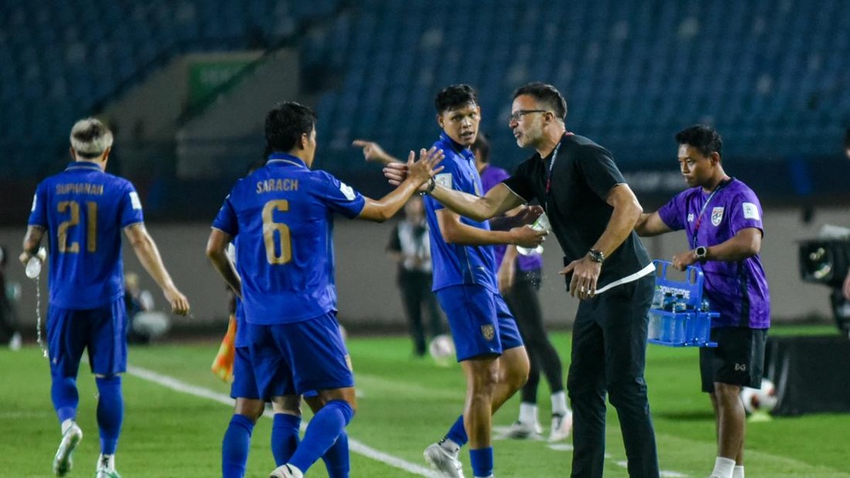 Pelatih Thailand Anthony Hudson "Banjir" Ancaman Pembunuhan