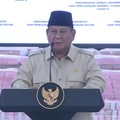 Presiden Prabowo Subianto memberi pidato saat kegiatan penyerahan denda administratif dan penyelamatan keuangan negara serta penguasaan kembali kawasan hutan tahap 8 di kompleks Kejaksaan Agung, Jakarta, Selasa (06/10/2026). (Tangkapan Layar Youtube/
