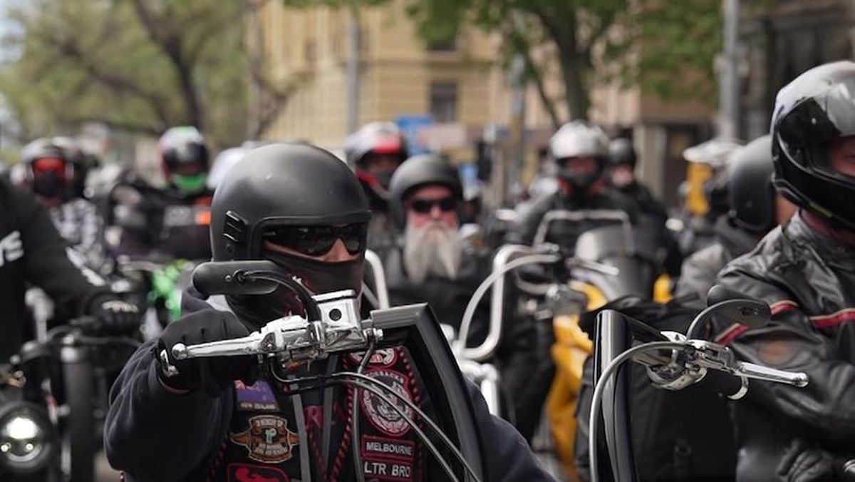 Ribuan Pengendara Motor Demo di Melbourne Minta Jalan Berlubang Diperbaiki — NadiKabar.com