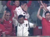 Selebrasi Power Ranger ala Presiden Prabowo saat pertandingan final Indonesiavs Thailand di GBK, Senin (5/10/2026). (Tangkapan layar Instagram)
