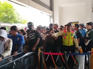 Anker Keluhkan Kondisi Stasiun Duri, Harap Eskalator Cepat Diperbaiki