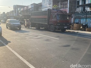 Belum Setahun Mulus, Jalan Rp 837 Juta di Parepare Rusak Lagi