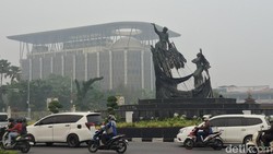 Kabut Asap Pekat di Pekanbaru Pagi Ini, BPBD Riau Ungkap Penyebabnya