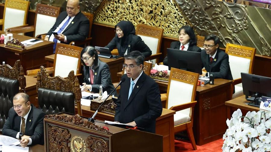 Menteri Ketenagakerjaan, Yassierli saat Pengesahan Undang-Undang Pelindungan Ketenagakerjaan dalam Rapat Paripurna DPR RI di Jakarta, Selasa (6/10/2026). (Dok. Kemnaker)