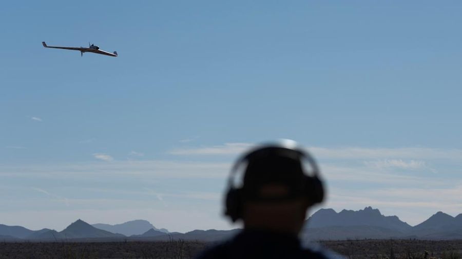 Militer Amerika Serikat (AS) tengah menguji teknologi penangkal drone di kawasan perbatasan AS-Meksiko. Langkah tersebut dilakukan untuk memperkuat pertahanan menghadapi meningkatnya penggunaan drone oleh kartel sekaligus mempelajari inovasi teknolog