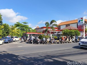 Sudah Antre Panjang, Ternyata Pertalite Habis