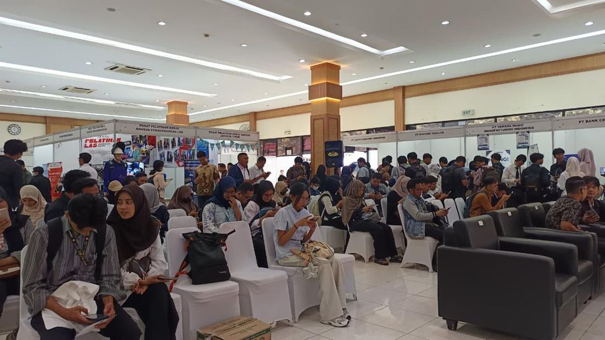 Warga Depok Berharap Dapat Kerja di Job Fair Jaktim Usai 6 Tahun Nganggur — NadiKabar.com