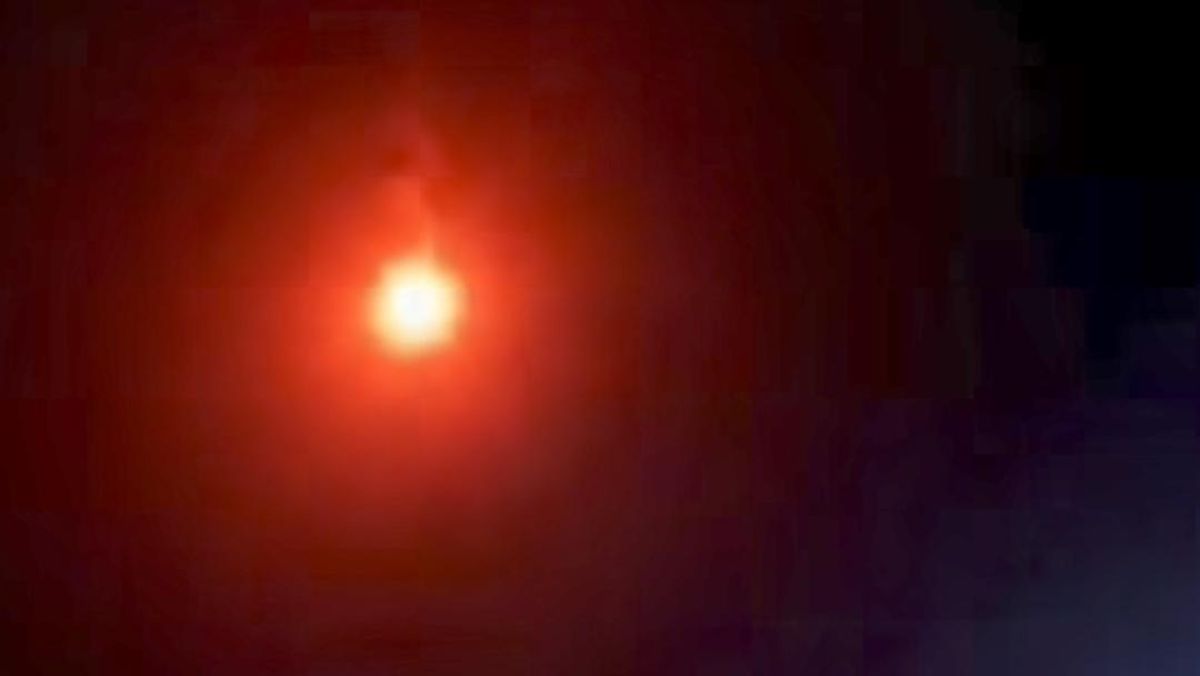 Heboh Bola Api di Langit Bekasi sampai Bikin Warga Takbir, Ternyata Flare — NadiKabar.com