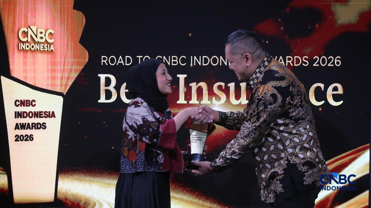Tangguh Hadapi Gejolak, Manulife Syariah Raih Penghargaan Ini!
