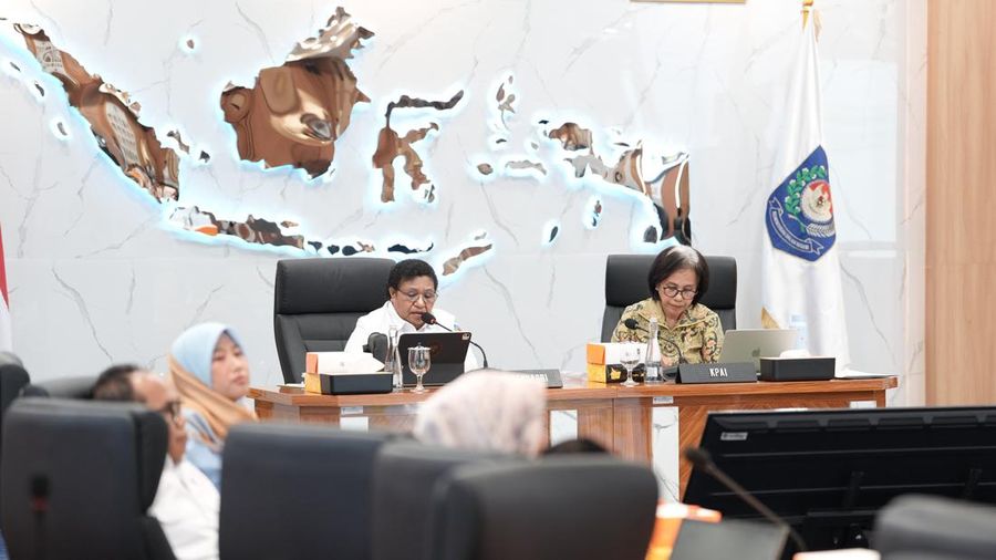 Kemendagri Minta Pemda Kejar Target Kepemilikan Akta Lahir 100%
