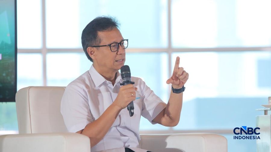 Menteri Kesehatan RI Budi Gunadi Sadikin menyampaikan pemaparannya dalam acara Health Summit 2026 hadir dengan tema "The Rising of Indonesia's Healthcare Investment" di Menara Bank Mega, Jakarta, Kamis (8/10/2026). (CNBC Indonesia/Faisal Rahman)