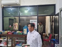 Menteri Pertanian (Mentan) Amran Sulaiman melakukan inspeksi mendadak ke kantor Direktorat Jenderal Tanaman Pangan dan Direktorat Jenderal Hortikultura, Jakarta, Kamis (8/10/2026). (CNBC Indonesia/Martyasari Rizki)