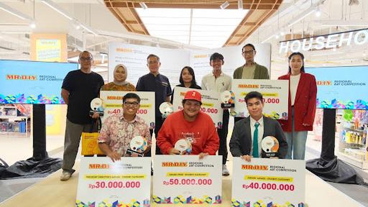 Seniman RI Raih Grand Prize di MR.D.I.Y. Regional Art Competition