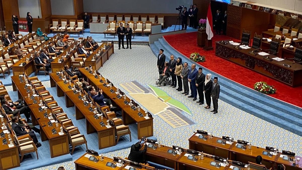 Paripurna DPR Tetapkan 5 Orang Anggota Dewas RRI 2026-2031, Ini Daftarnya — NadiKabar.com