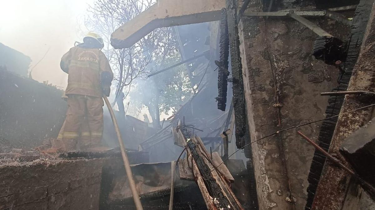 Rumah Terbakar di Kemayoran, Sempat Terdengar Bunyi Ledakan — NadiKabar.com